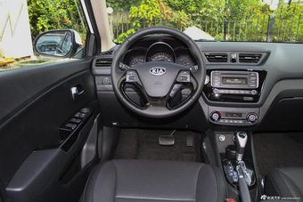 2015款起亚K2 1.6L自动Premium三厢