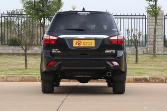 2015款五十铃mu-X 3.0T自动四驱探索型