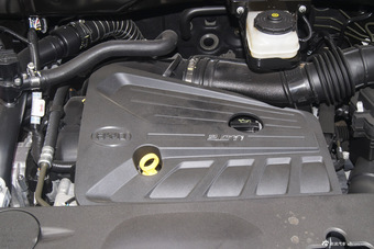 2015款比亚迪S7升级版2.0T自动旗舰型