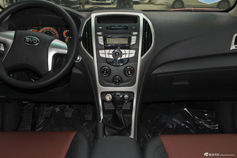 2015款比亚迪全新F3节能版1.5L手动舒适型