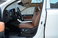 2015款哈弗H8 2.0T自动四驱精英型