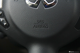 2013款英菲尼迪QX70 3.7L超越版