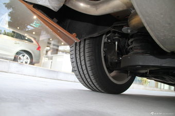 2016款沃尔沃S60L 2.0T自动 T5智驭版