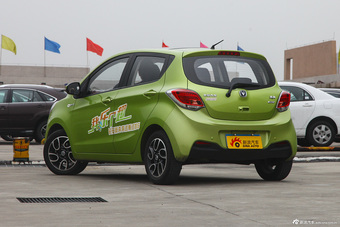 2015款奔奔1.4L手动天窗版国4