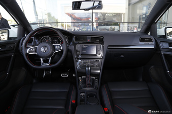 2016款高尔夫GTI 2.0T自动图片
