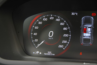2015款沃尔沃XC90 2.0T自动 T6智雅版5座