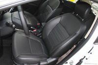 2015款起亚K2 1.6L自动Premium三厢