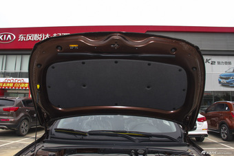 2014款起亚K4 1.8L自动DLX