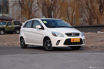 2015款绅宝D20两厢1.5L自动乐享版