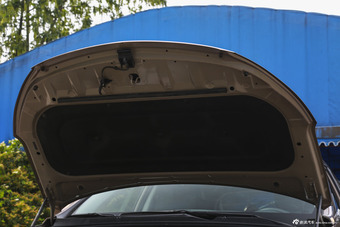 2015款全新胜达2.0T自动两驱智能型 5座