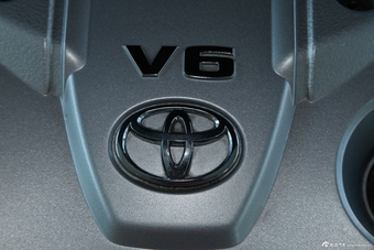 2012款皇冠V6 2.5L Royal Saloon图片