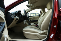 2015款艾瑞泽7 1.6L手动致领版