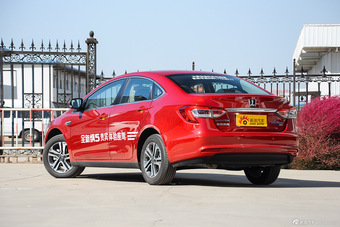 2015款纳5 1.8T自动智慧型