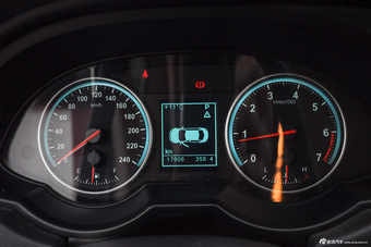 2012款中华V5 1.5T自动四驱豪华型