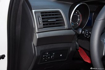 2015款绅宝X65 2.0T手动豪华型