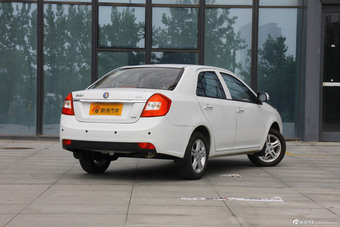 2014款金刚三厢1.5L手动进取型到店实拍