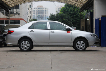 2015款比亚迪全新F3节能版1.5L手动舒适型