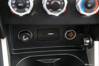 2015款中华V3 1.5L自动智能型