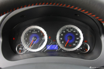 2014款金刚三厢1.5L手动进取型到店实拍