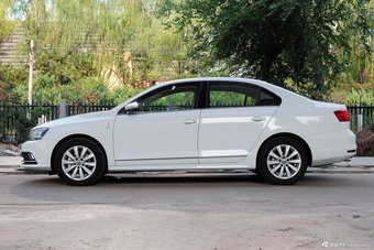 2015款速腾230TSI自动舒适型