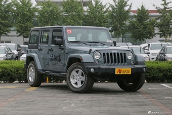 2014款牧马人2.8TD撒哈拉四门版