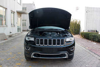 2015款大切诺基3.0L自动舒享导航版图片