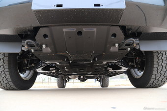 2015款五十铃mu-X 3.0T自动四驱探索型