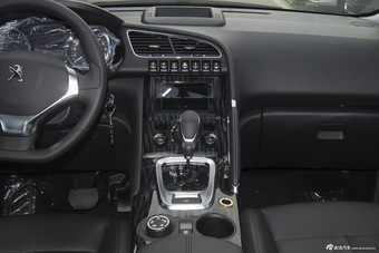 2015款东风标致3008 1.6T自动THP至尚版