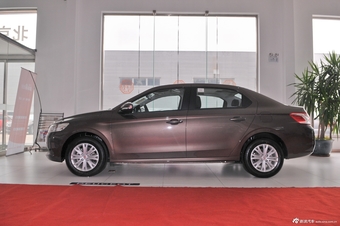 2013款东风标致301 1.6L自动豪华版