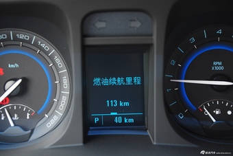 2015款GL8商务车2.4L豪华商务尊享版