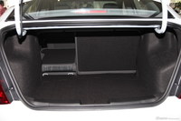 2014款爱唯欧三厢1.4L手动舒享版