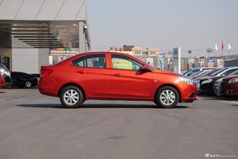 2015款3 1.3L AMT理想版