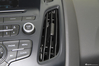 2015款福克斯两厢1.6L自动舒适型