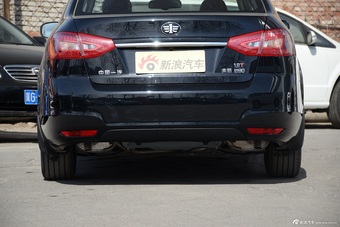2016款奔腾B90 1.8T自动尊贵型十周年纪念版