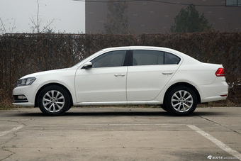 2015款朗逸1.6L手动舒适版