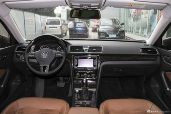 2014款帕萨特2.0T DSG至尊版图片