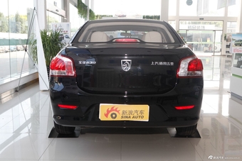 2014款宝骏630 1.5L手动舒适型图片