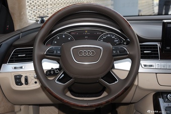 2014款奥迪A8L W12旗舰 版