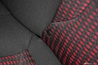 2015款 宝骏560 1.8L手动舒适型