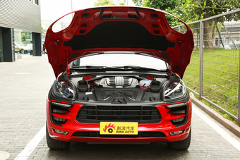 2017款Macan GTS 3.0T自动图片