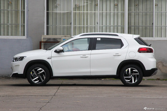 2015款东风雪铁龙C3-XR 1.6L手动先锋型