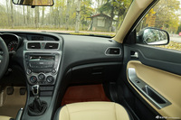 2015款海马福美来1.6L手动悦尚型