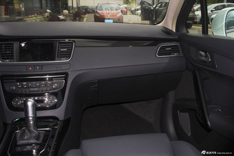 2015款东风标致508 1.6THP 自动致臻版