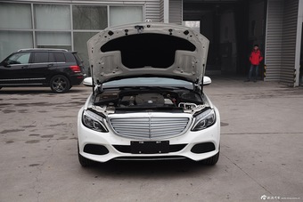 2015款奔驰C 260L轿车