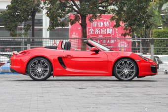 2015款保时捷Boxster Style Edition 2.7L自动