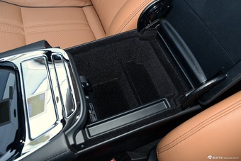 2016款捷豹XJL 3.0L自动SC四驱全景商务版