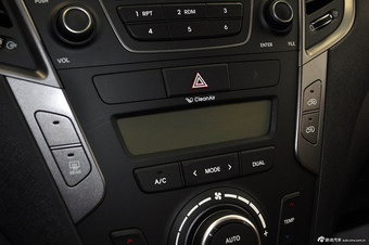 2013款全新胜达2.4L自动两驱GLS