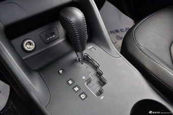 2013款北京现代ix35 2.0GLS 自动两驱智能