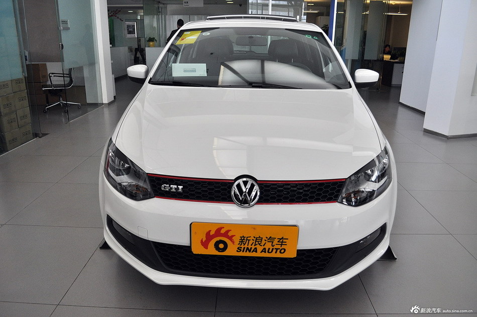 2012款POLO 1.4TSI GTI极地白