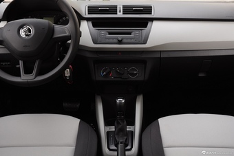 2015款晶锐1.4L自动前行版